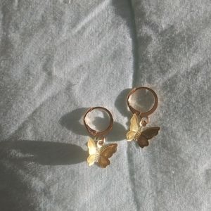 🦋Butterfly Hug Earrings